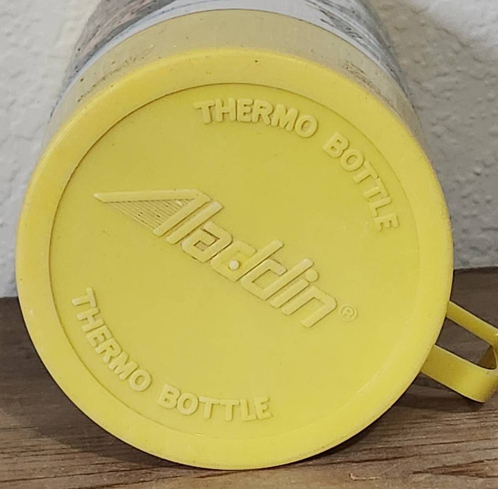 1978 Battlestar Galactica Plastic Thermos Cup/Stopper Universal Studios Aladdin