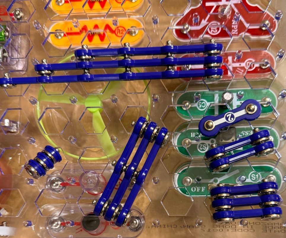 Snap Circuit Skill Builder Science & Electronic Projects Kit SB-125 Complete NOB