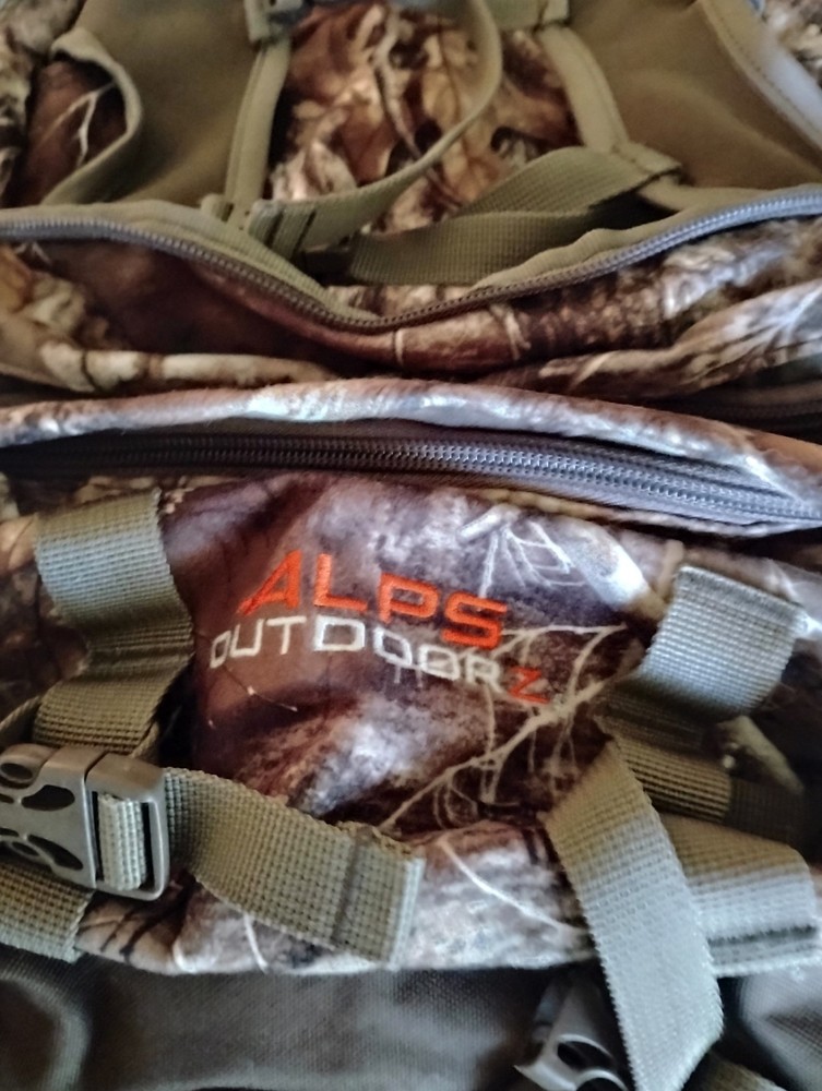 Real Tree Camouflage Alps H2O Back Pack
