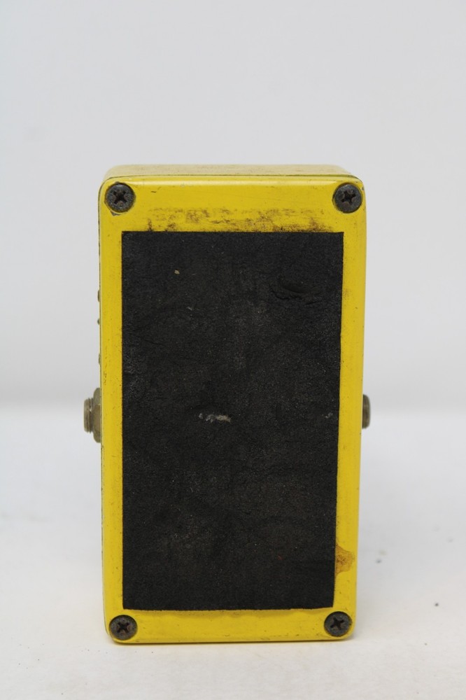 Maxon FL-301 Flanger guitar effects pedal