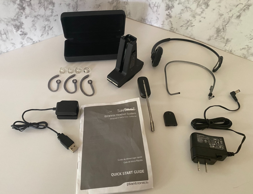 Plantronics Wireless Mono Headset w/ Charging Base Savi W445 - Missing USB