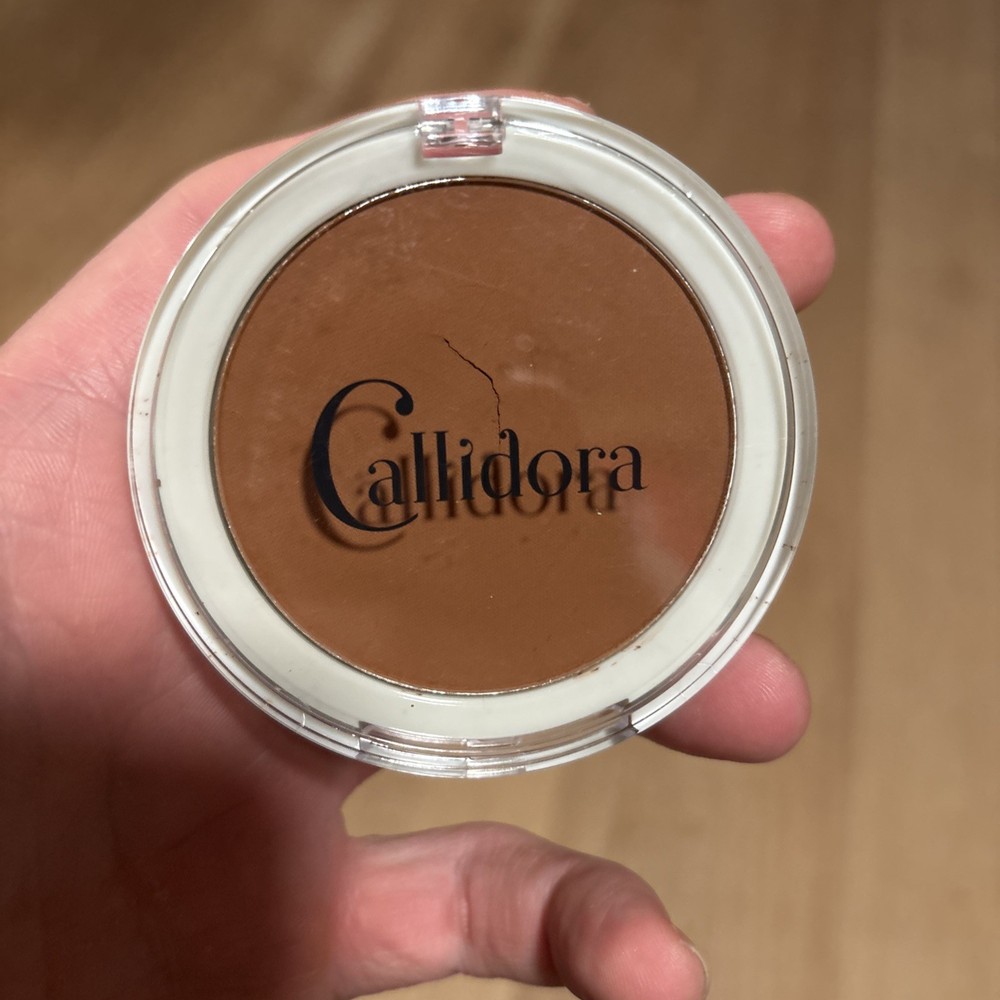 NEW Callidora Makeup Pressed Power Bronzer Cinnamon