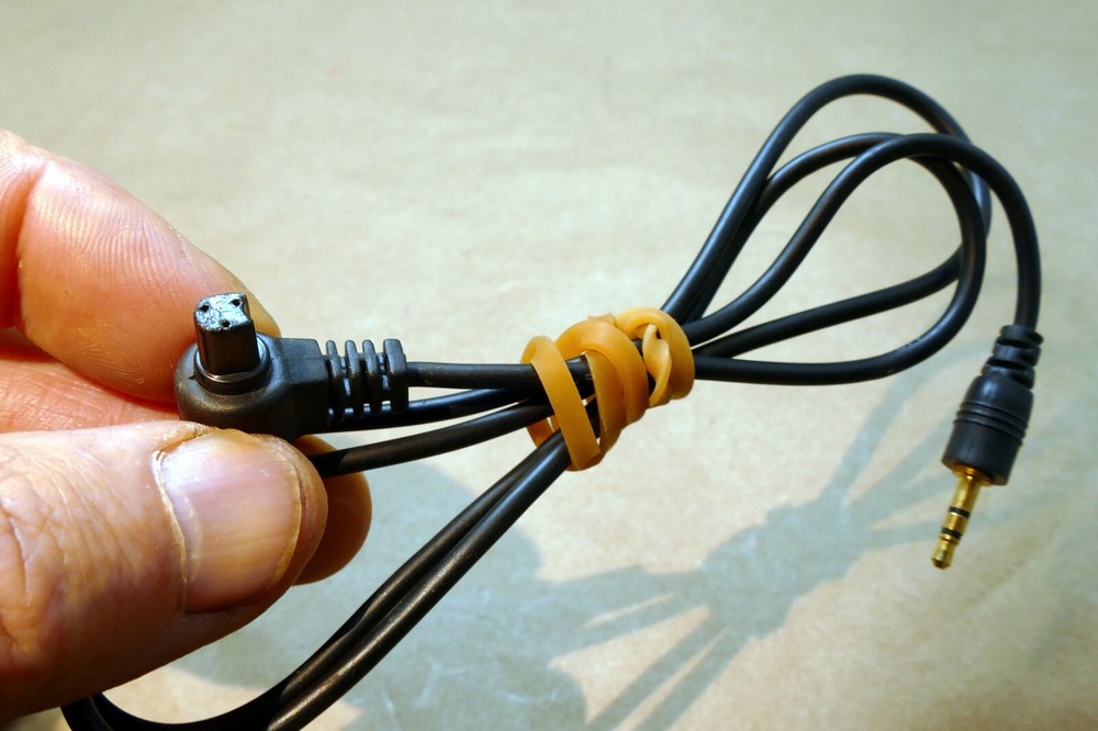 Promaster 2.5mm Cable for Remote Shutter Release for EOS 5D 7D II III (3-pin)