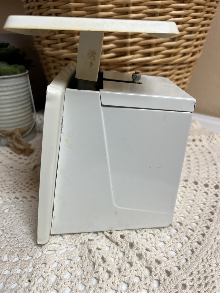 Vintage HANSON 25 lb. Platform Utility Scale White