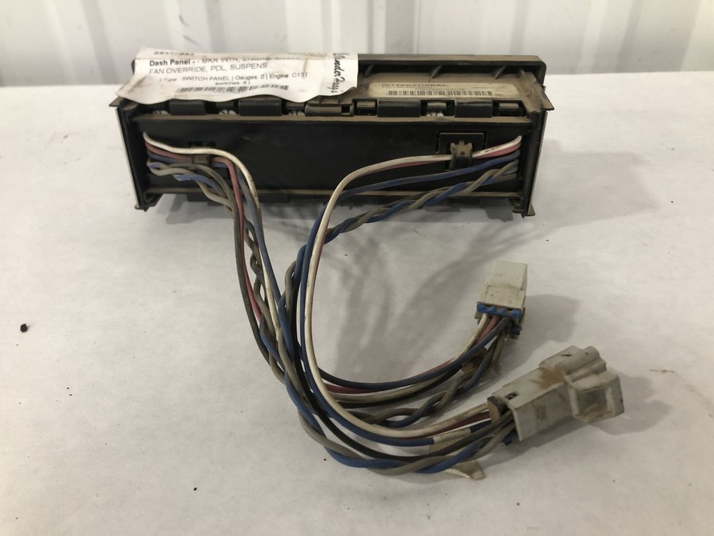 International 8600 SWITCH Dash Panel - Used