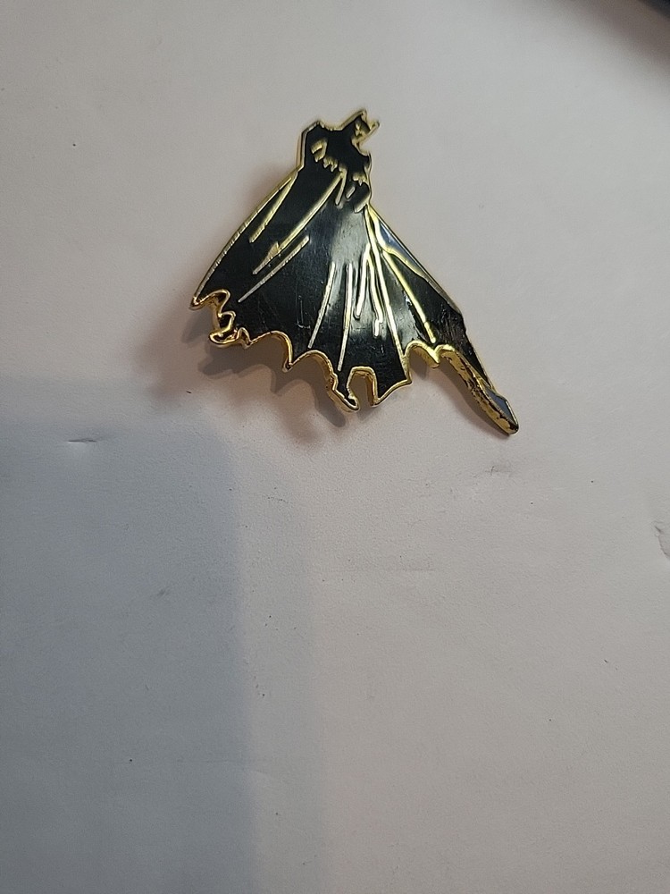 1988 DC COMICS Batman Vintage Pin