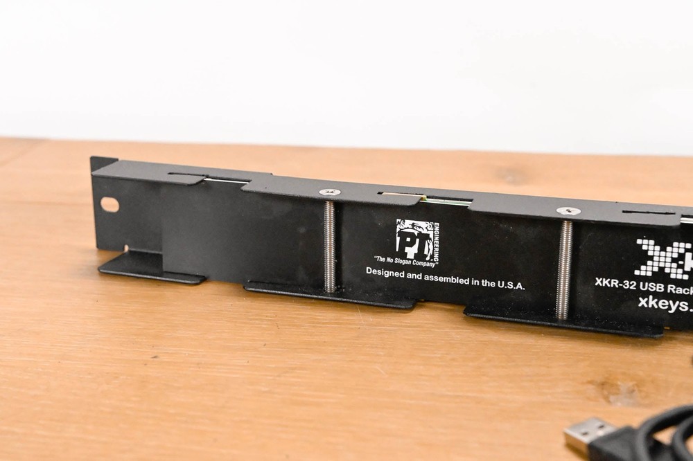 X-keys XKR-32 32-Key Programmable USB Rackmount Control Panel CG01NC2