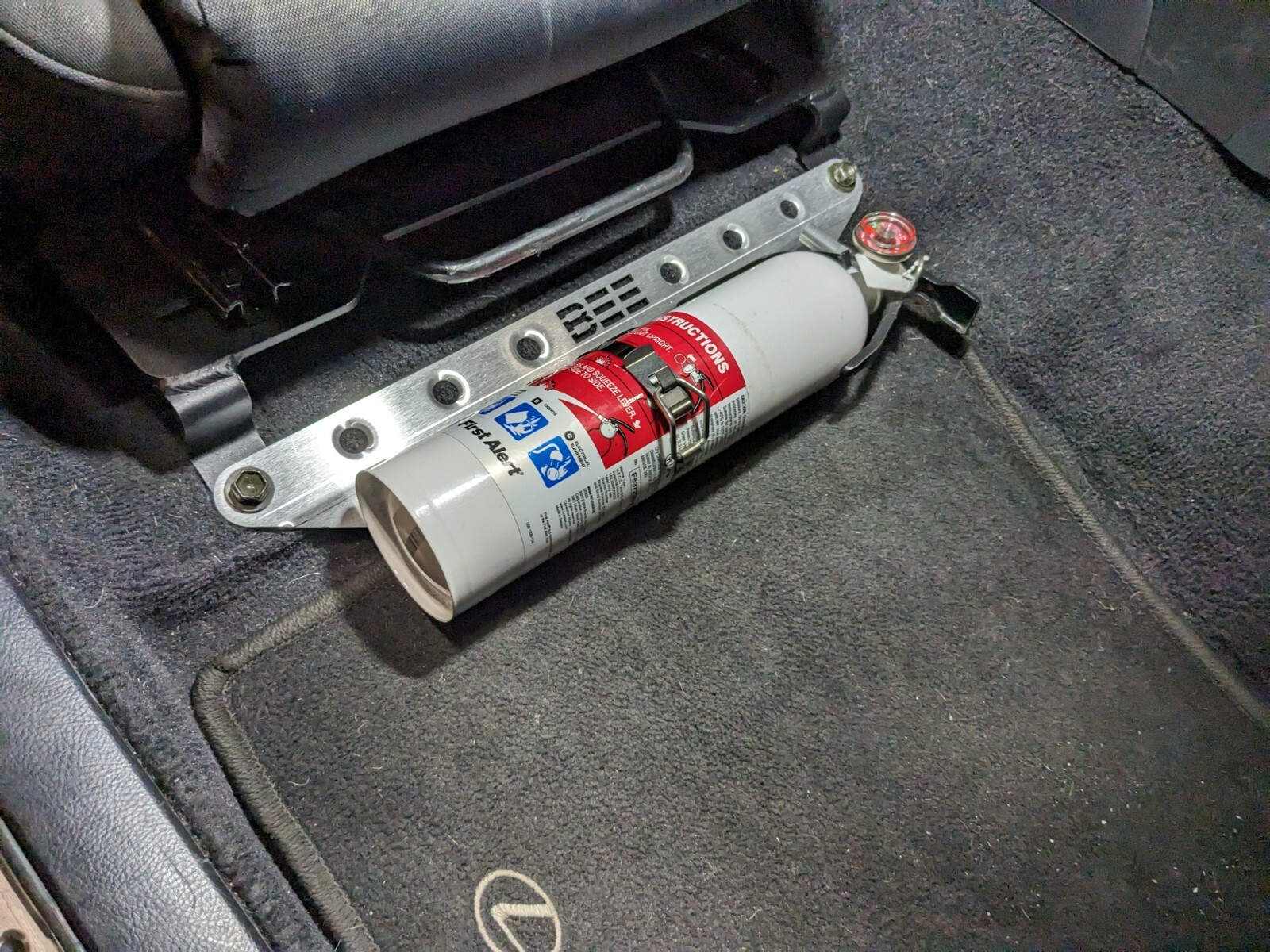 IS300 GS300 OTF Fire Extinguisher Mount