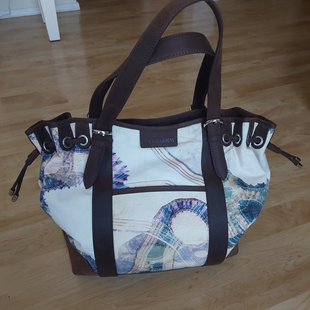 Louis Cardini Zip Top patterned Canvas Double Handle Tote stud feet bottom