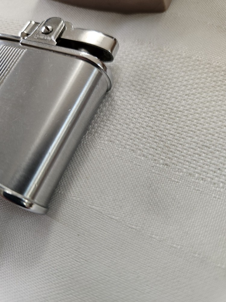 Vintage Ronson Whirlwind Lighter