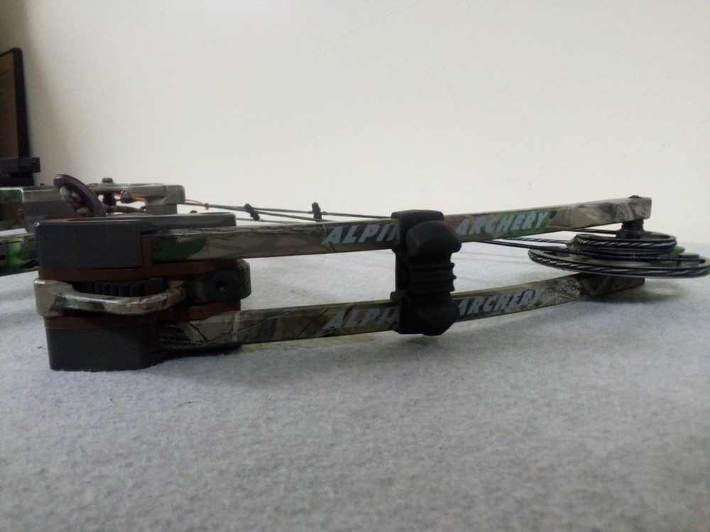 Alpine Archery Denali Compound Bow w/ Tru Glo Sight