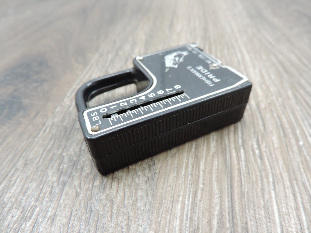 Fisherman's Pride Fish Scale & Measuring Tape