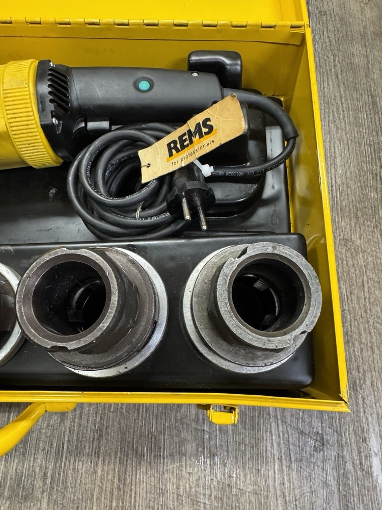 REMS Amigo Pipe Threader 230v + 4 Threaders