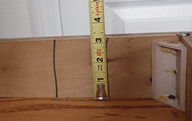 Single Klipsch Quartet Speaker Base in Good Condition