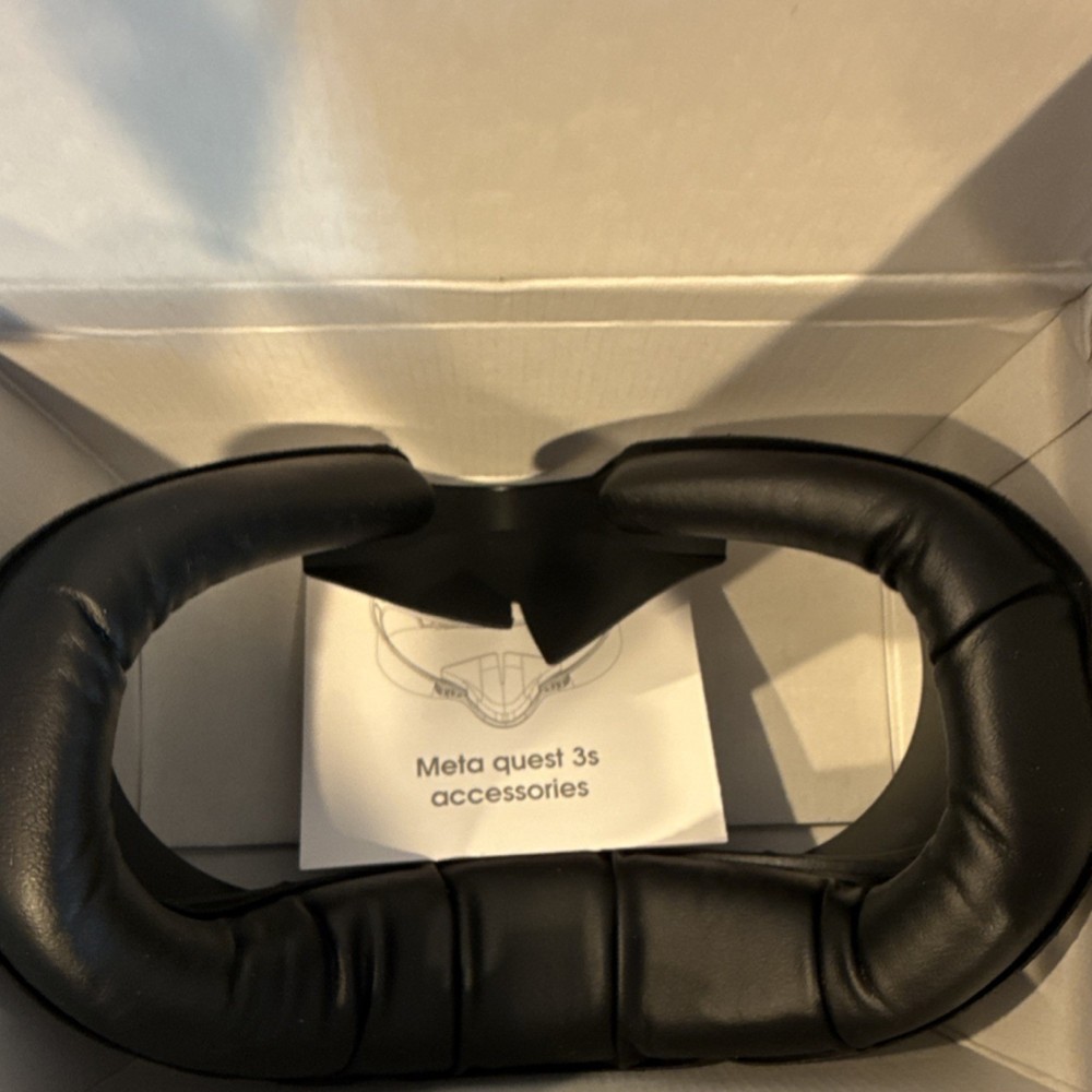Facial Interface for Meta Quest 3S VR Headset Black Cushion Accessory