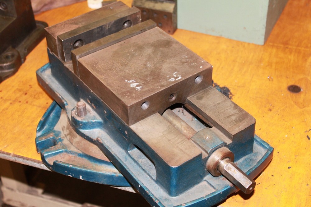 6" anglock vise