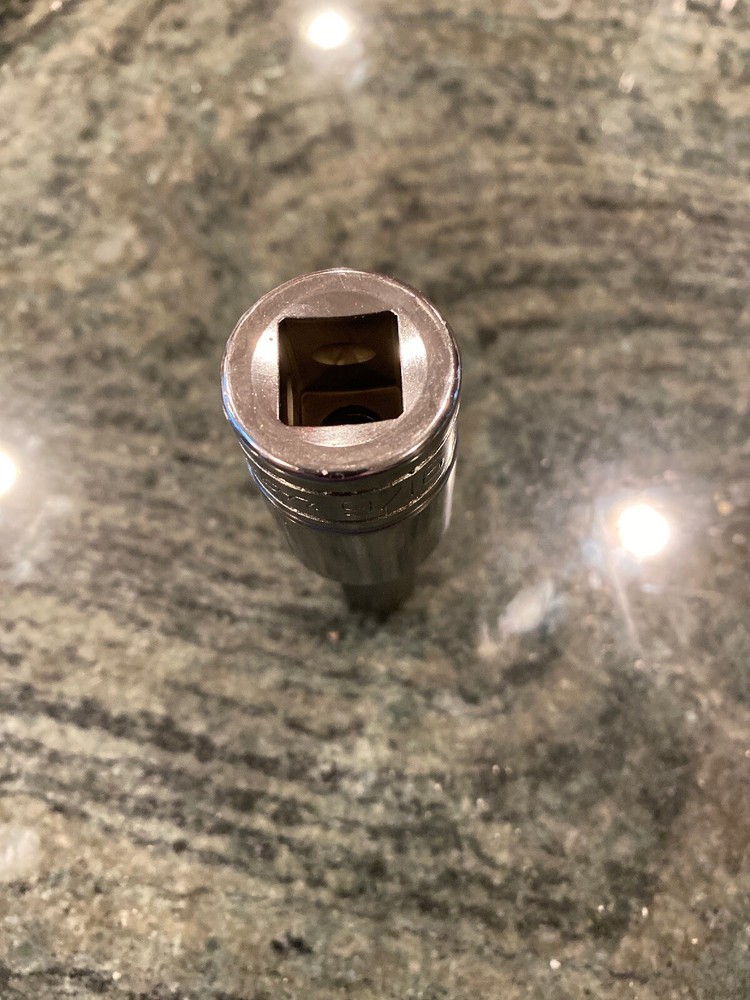 Snap-on sa18e 9/16" 1/2" drive sae hex bit chrome socket driver new