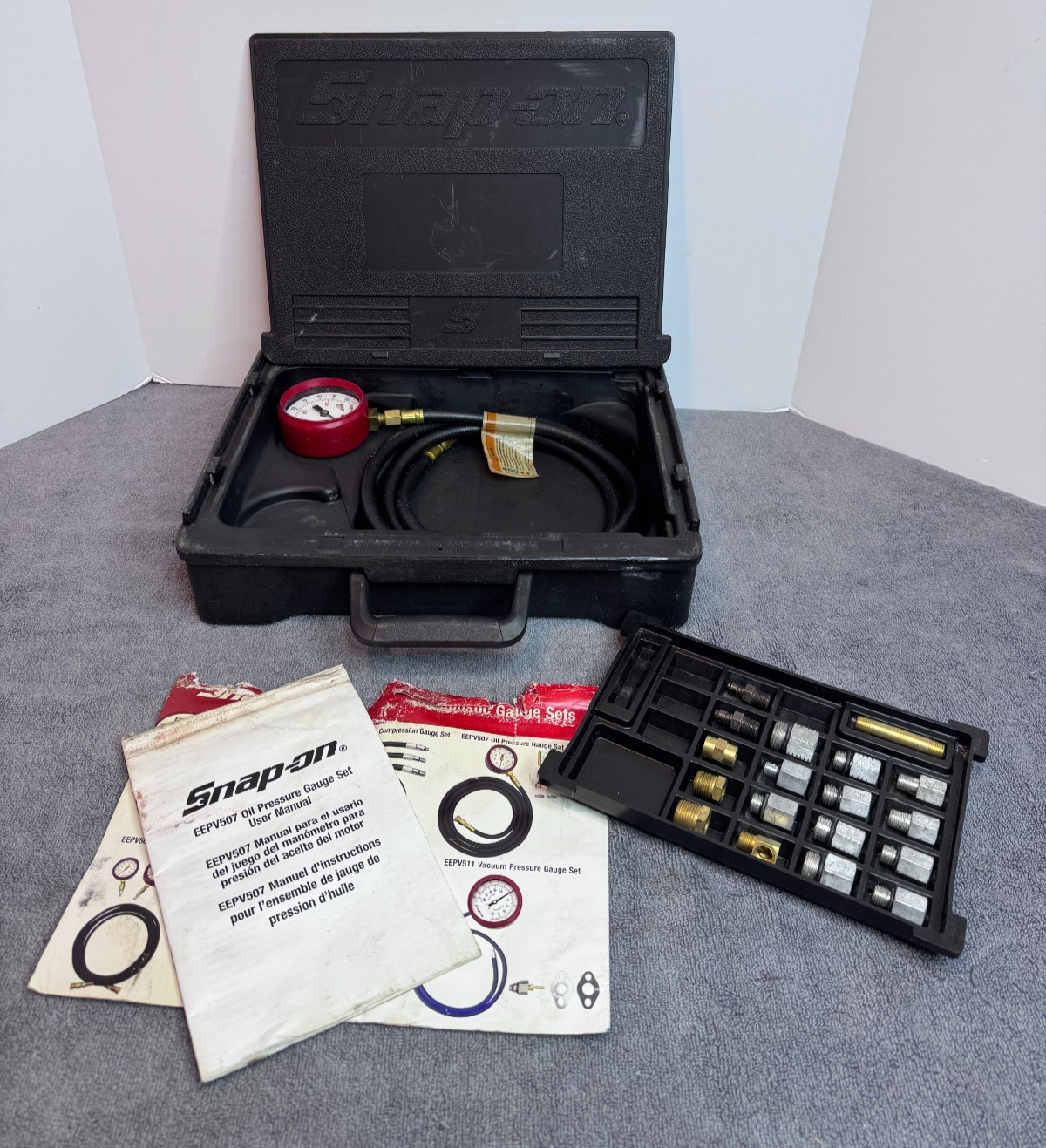Used - Snap On EEPV507 Oil Pressure Gauge Set