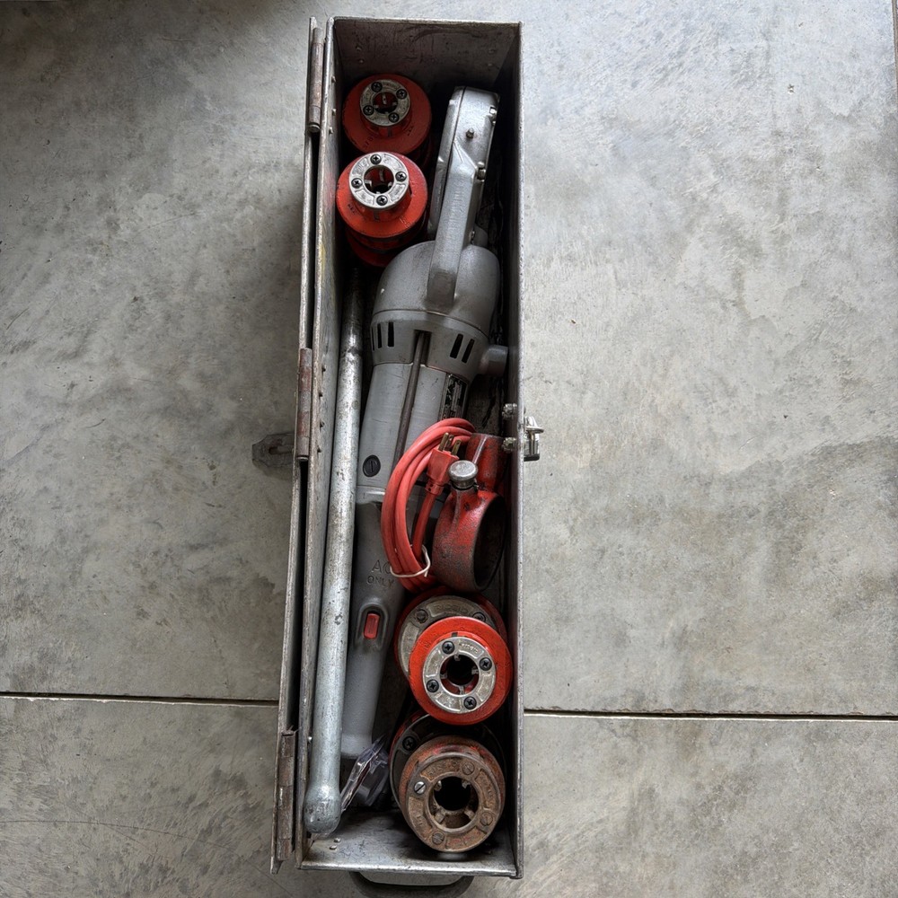 RIDGID 700 ELECTRIC PIPE THREADER, THREADER DIES, RATCHING HEAD, HANDLE AND CASE