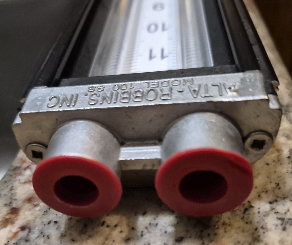 Alta-Robbins, Inc MODEL 100 SS MANOMETER