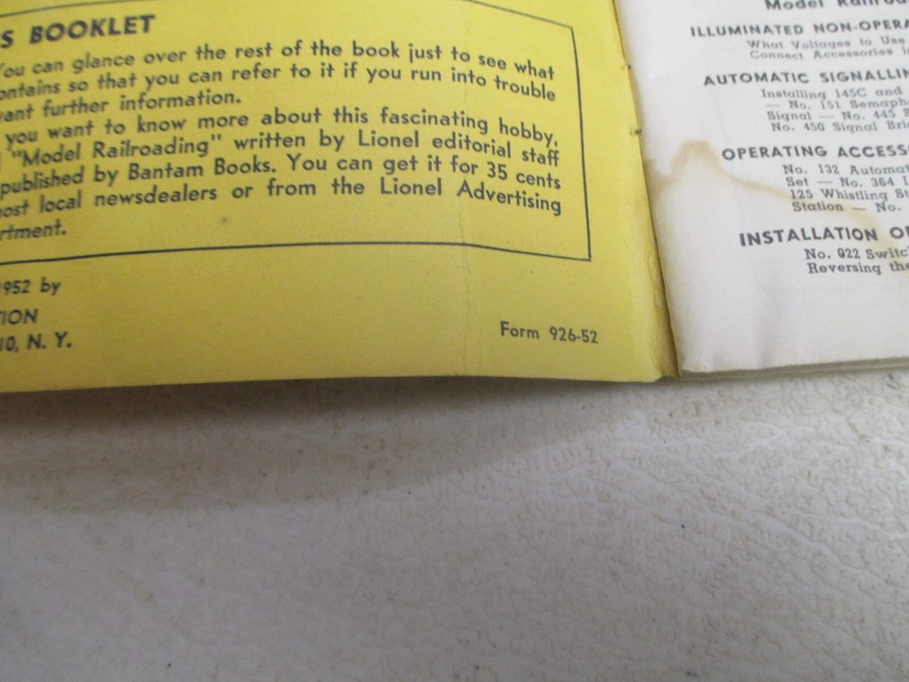 "Lionel Trains instructions for assembling & operating" Booklet from 1952.