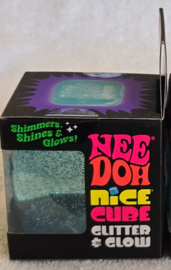 1 New NeeDoh - Nice Cube "Glitter & Glow" 1 available