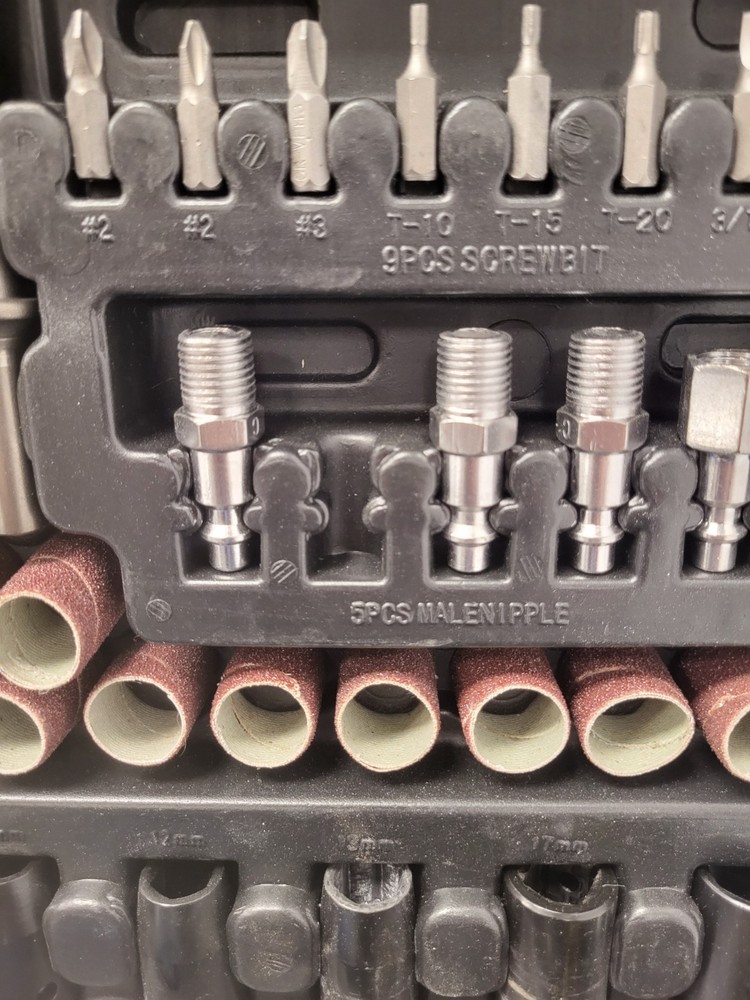 (N93672-4) Mastercraft 72pc Air Tool Kit