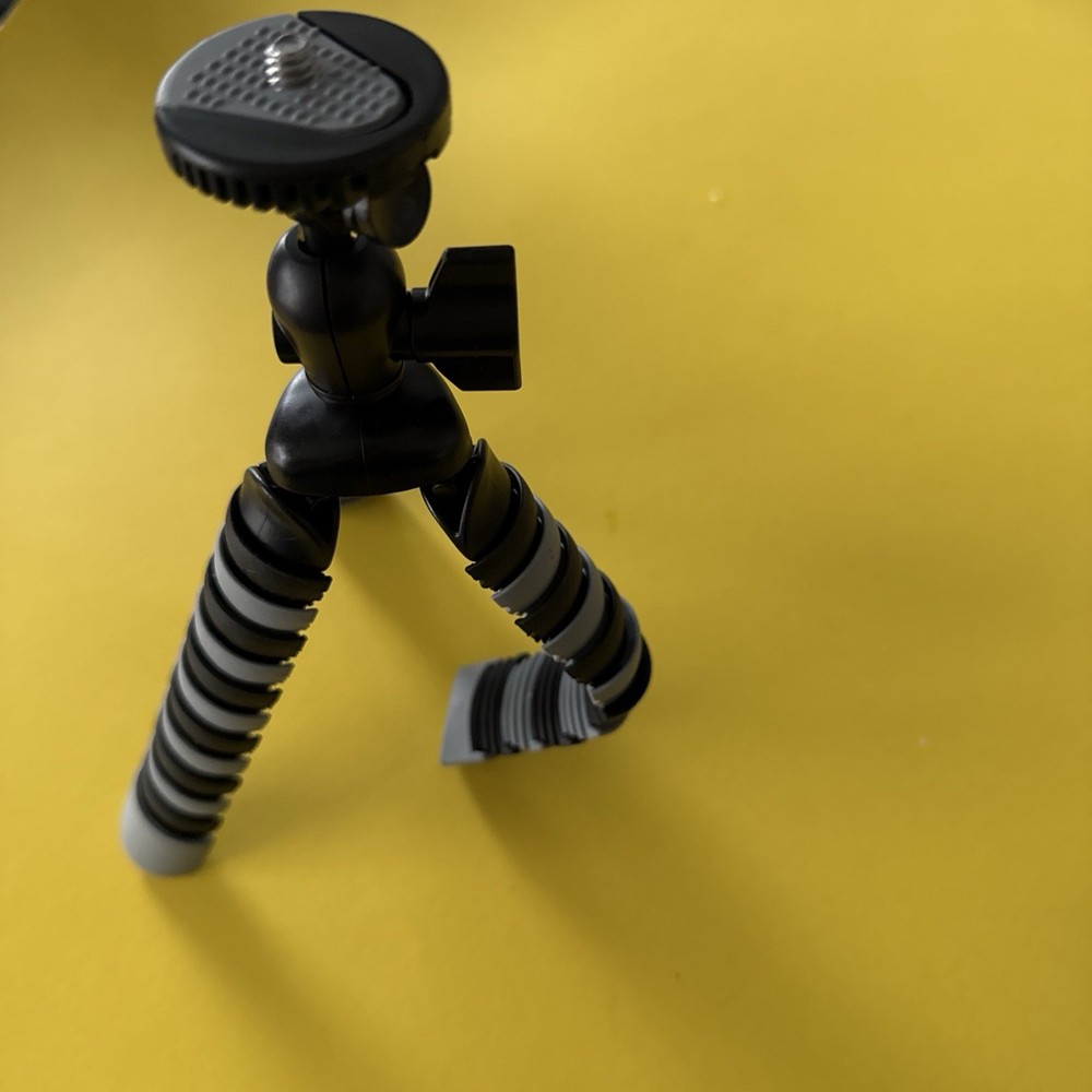 7” Mini tripod stand with adjustable legs