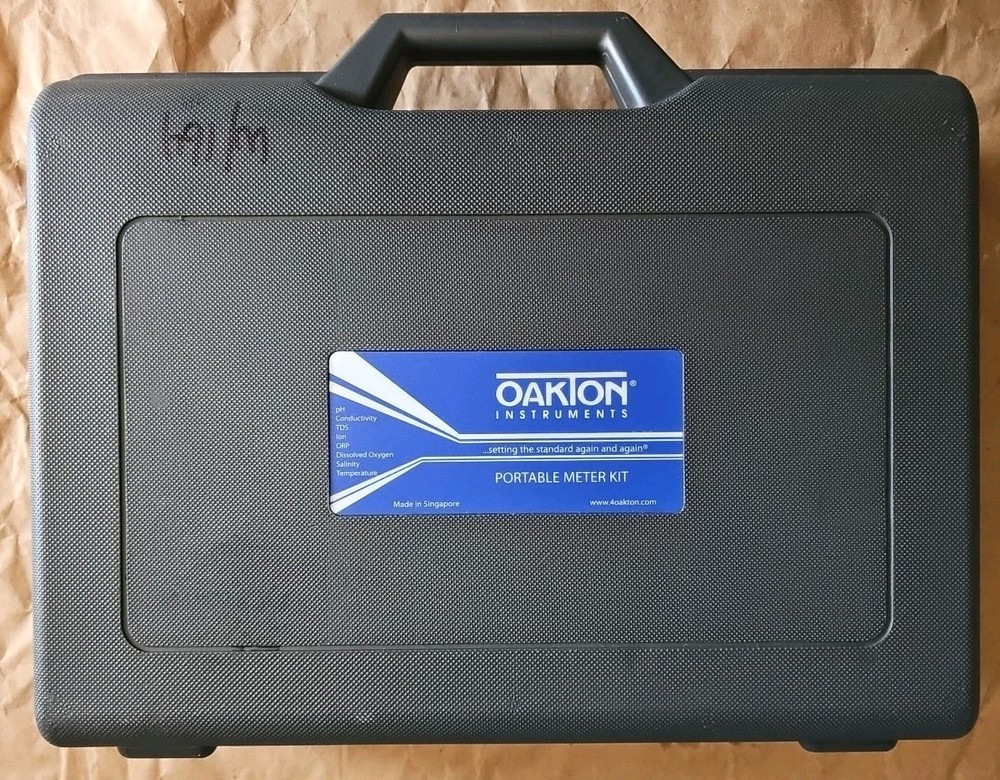 Oakton PC 450 Waterproof Portable Meter Kit