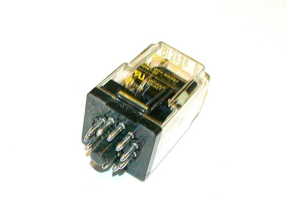 NEW SQUARE D GENERAL PURPOSE RELAY 24 VDC MODEL KPD13P14V53