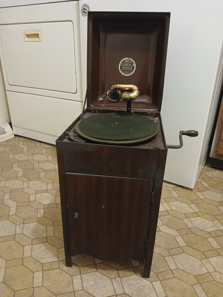 Victrola Carola Nightingale Phonograph