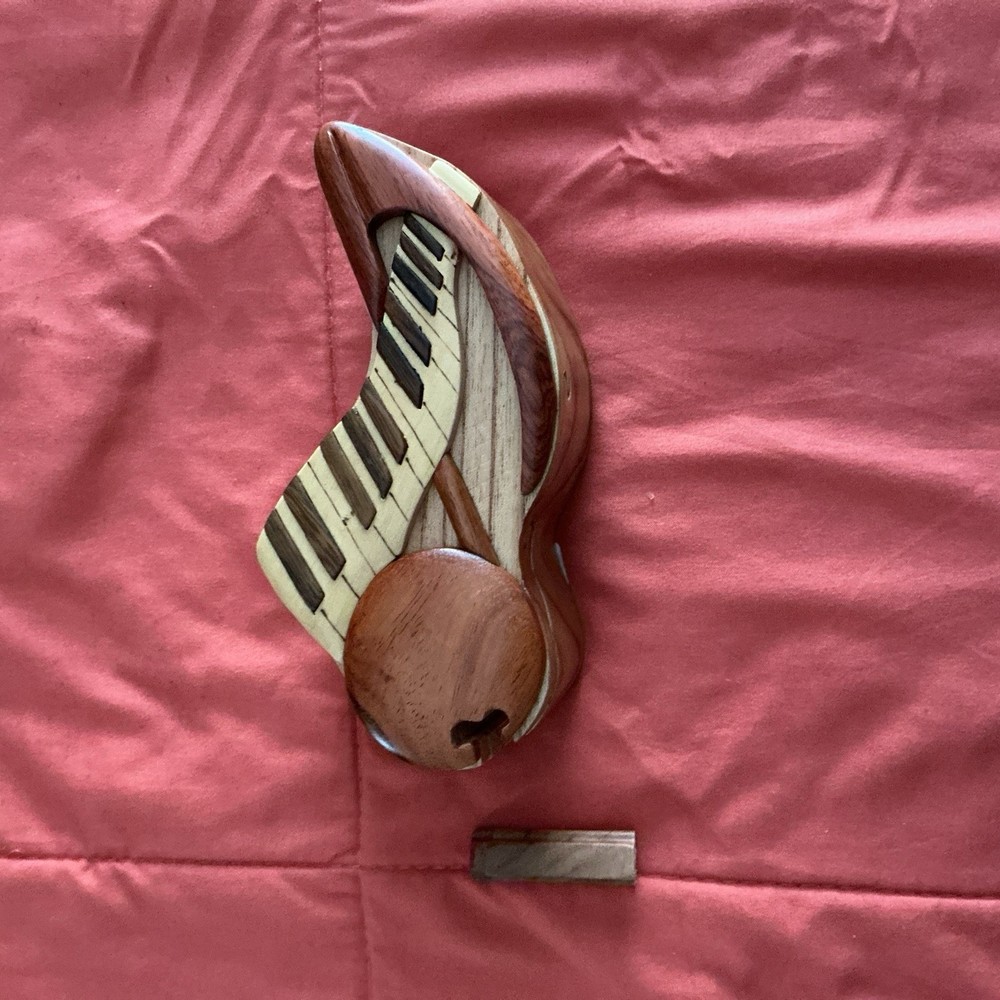 Note and Keyboard - Secret Wooden Puzzle Box
