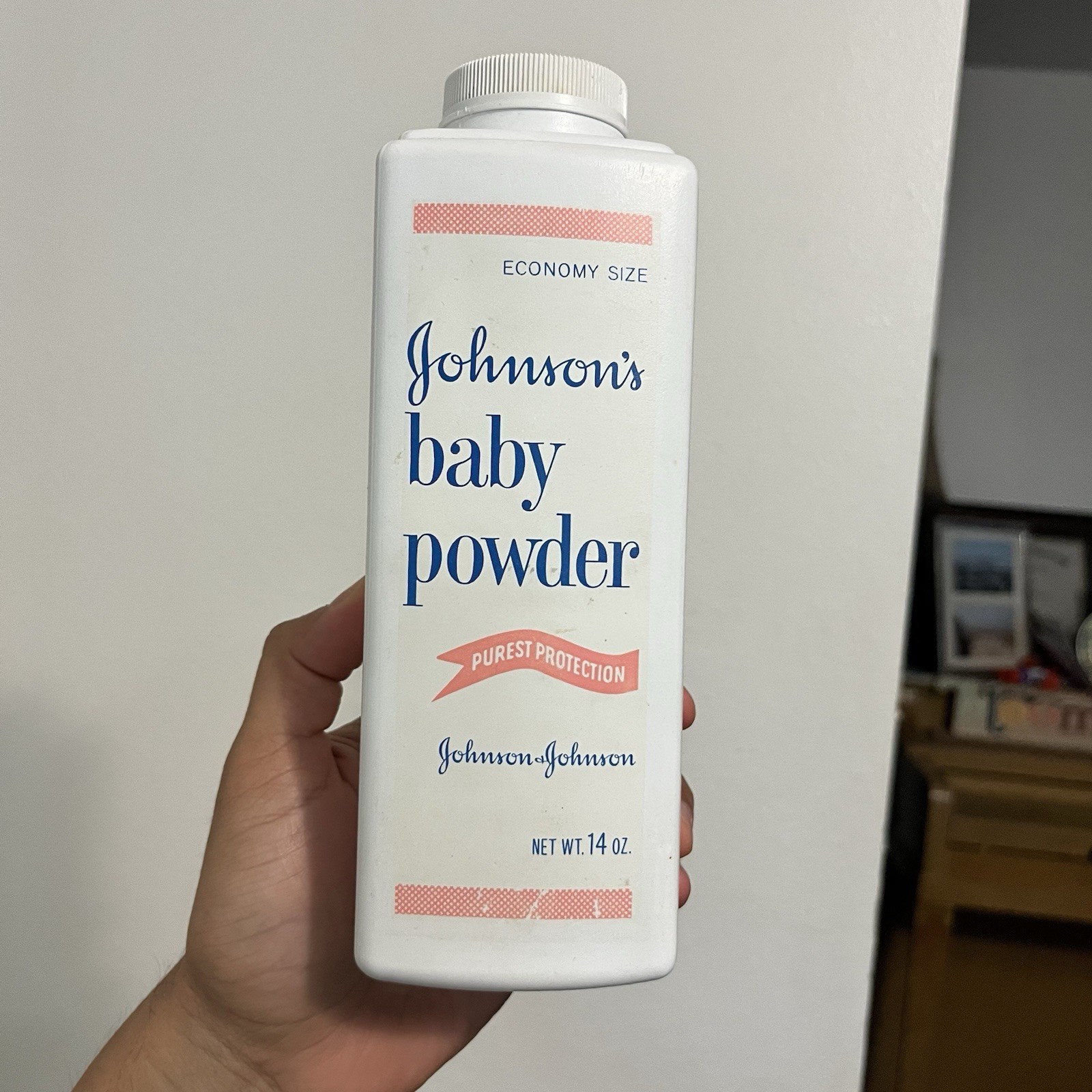 Vintage Johnson's Baby Powder Embossed Back Talc Square 14oz