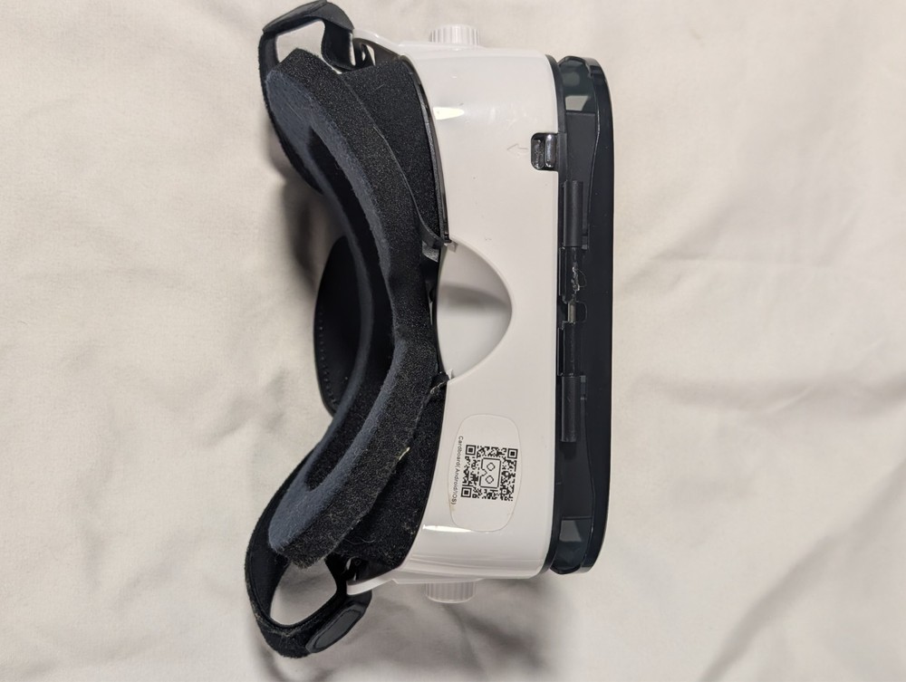 OPTOSLON VR Headset Virtual Reality Goggles - Smartphone iOS Android Adjustable