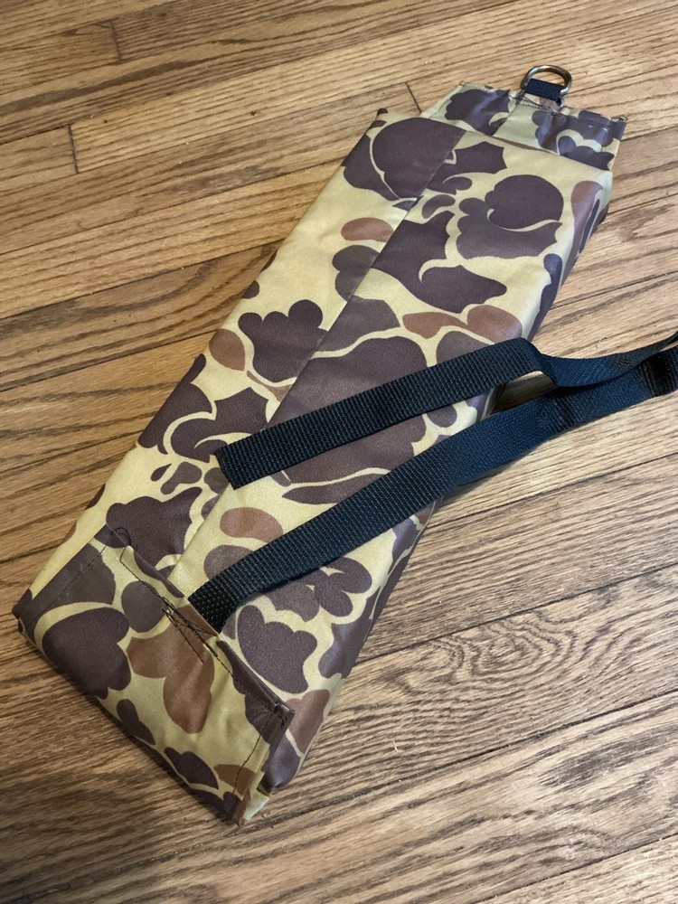 Back cushion with attached straps, camo, 15x6x1", rectangular