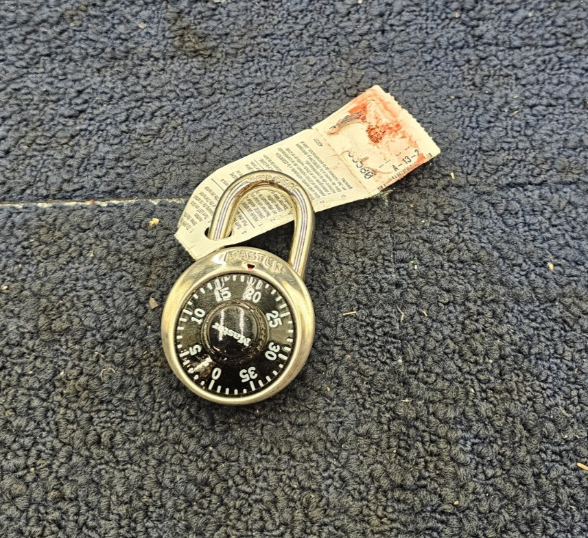 (QTY 5) MasterLock V647 2668576 3224 Combination Padlock