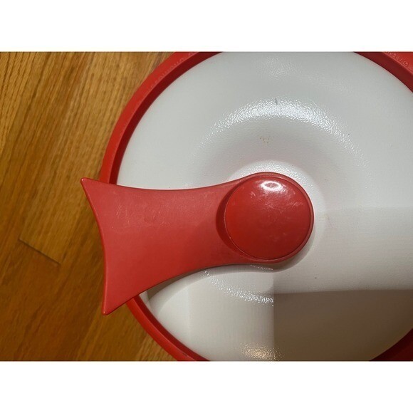 Microhearth 1.5 quart Microwave Steamer Red White Kitchen Cooking