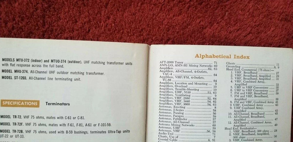 Vintage TV Distribution 1966 Systems Handbook Jerrold Split Page Manual