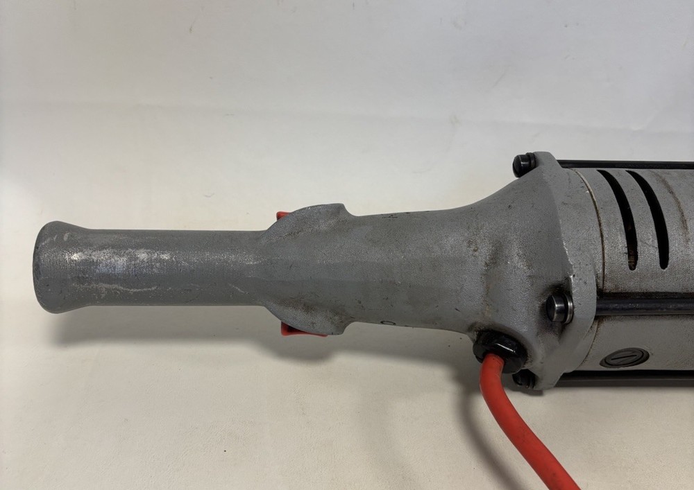 Ridgid Model 700 Hand Held Pipe Threader in New Toledo Storage Box