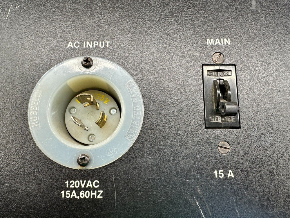 ULTRATECH RACKMOUNT POWER DISTRIBUTION CONTROLLER 010-2161