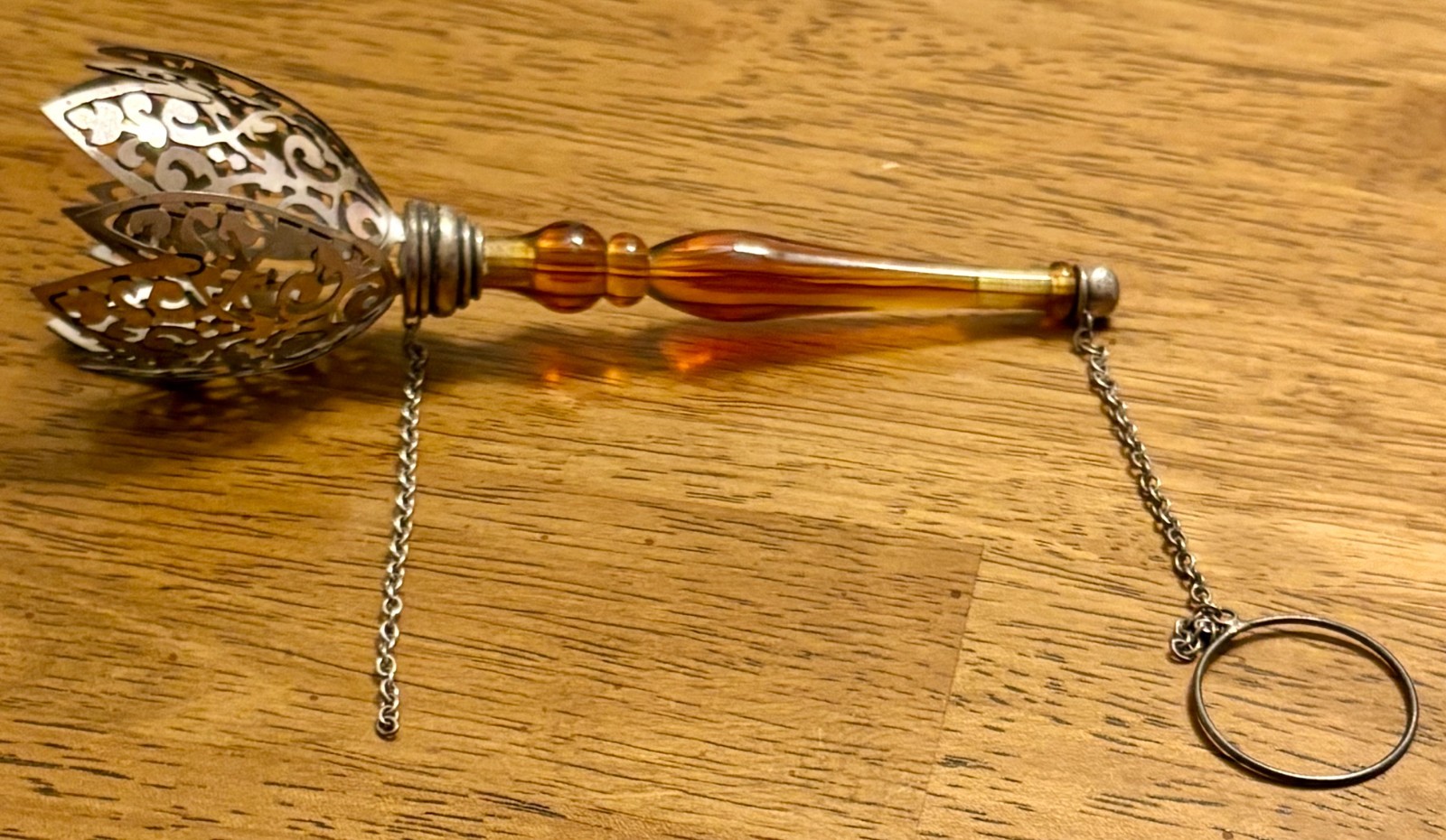 Vintage English Sterling Tussie Mussie By Harman Bros. 1962 with Bakelite Handle