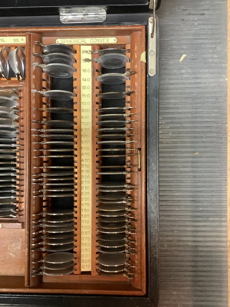 Vintage Optometrist Trial Lens & Fitting Kit In Latched Case