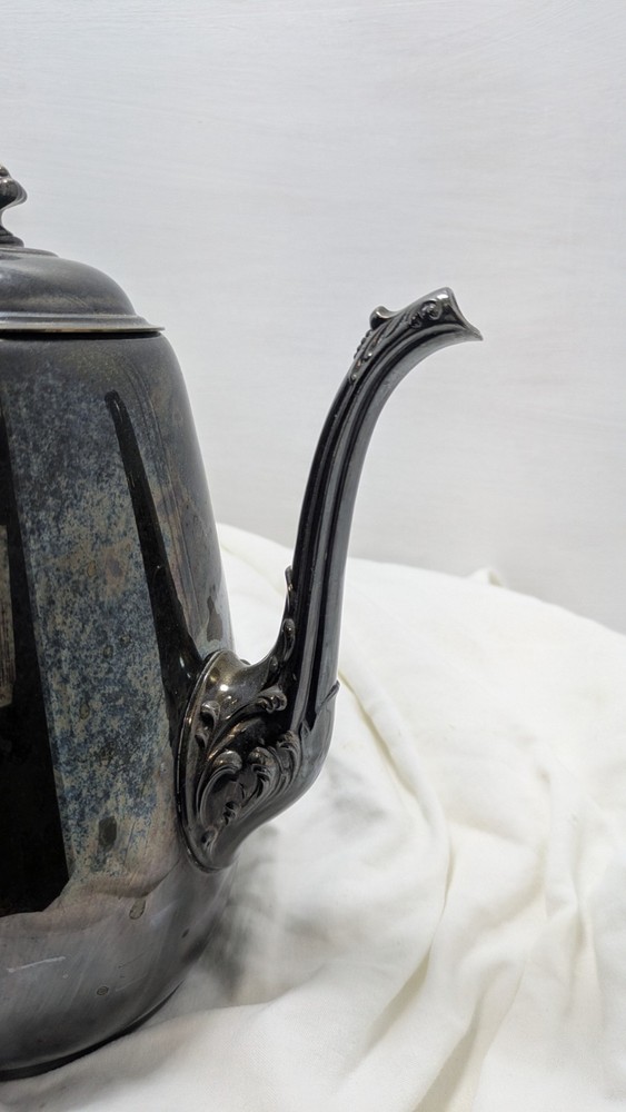 Wm ROGERS SILVER PLATE COFFEE POT SPRING FLOWERS #101