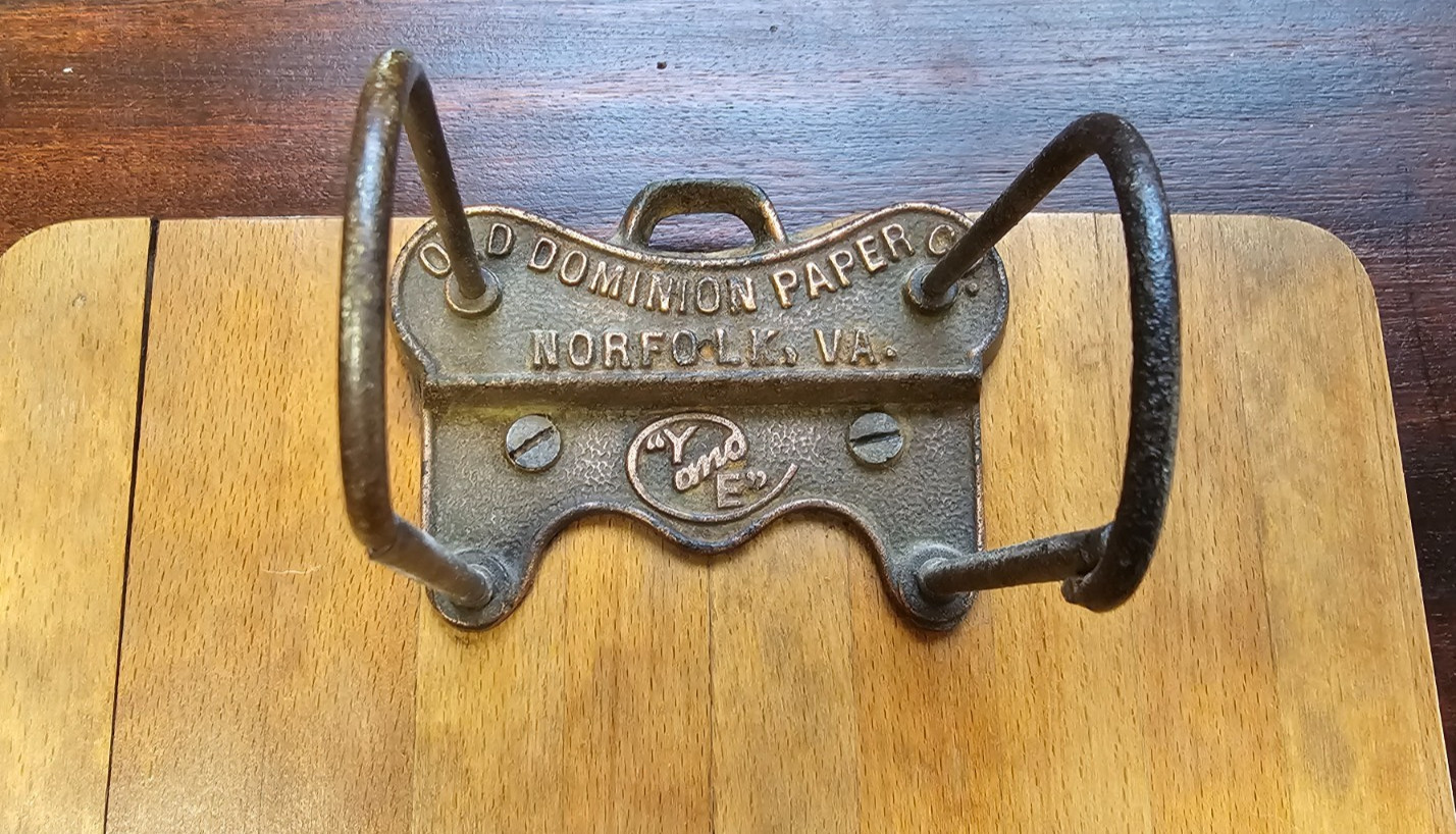 Antique Old Dominion Paper Co./Yaman and Erbe Wooden clipboard 14.5" X 9"