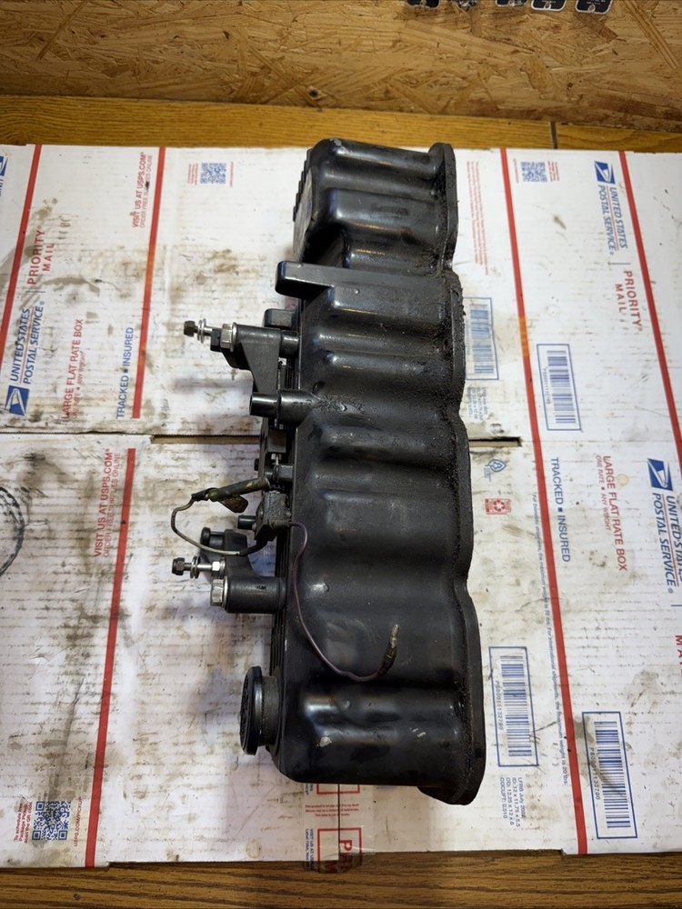 Mercruiser 3.0 valve cover