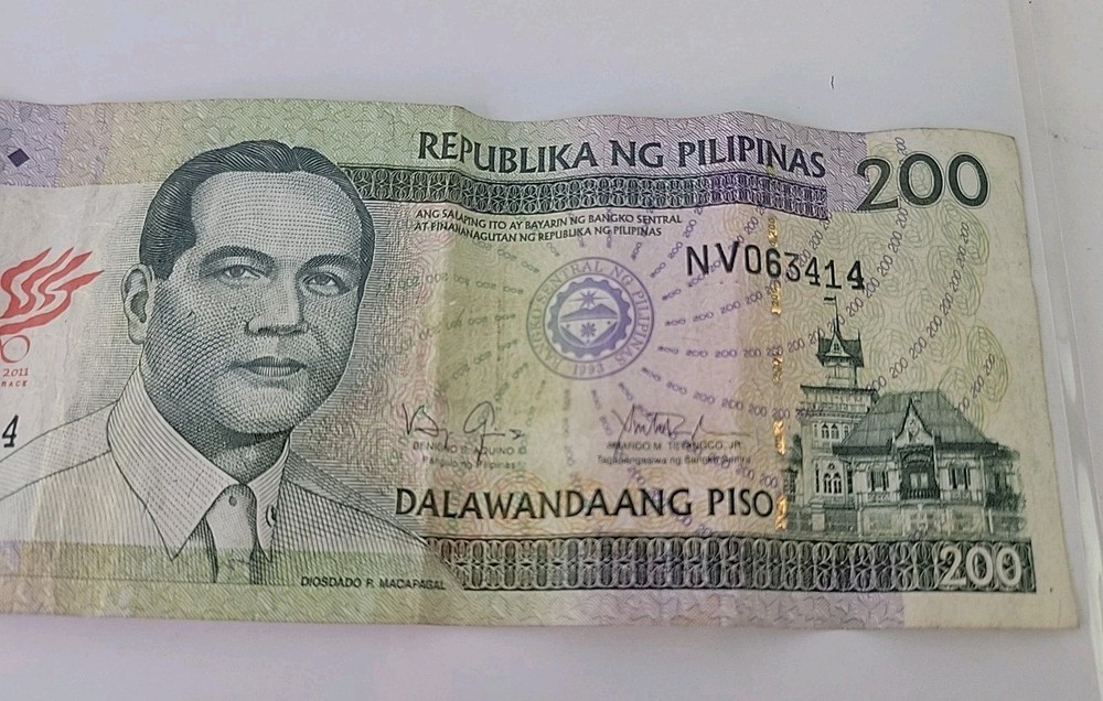 Philippines 200 Piso 2011 Circulated.