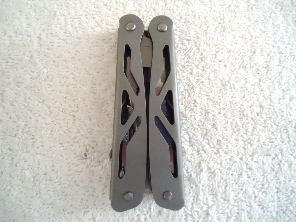 Used ? Ozark Trail Multi Tool In Case " Great Gift Item "