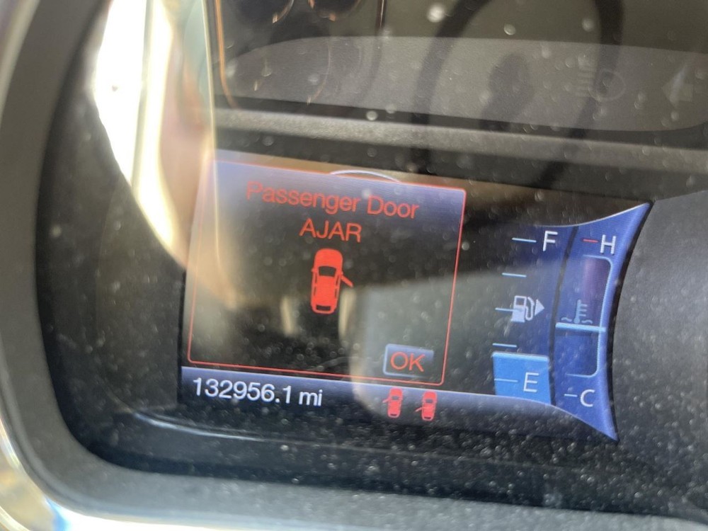 Camera Front Windshield Mounted Fits 10-19 MKT 1009443