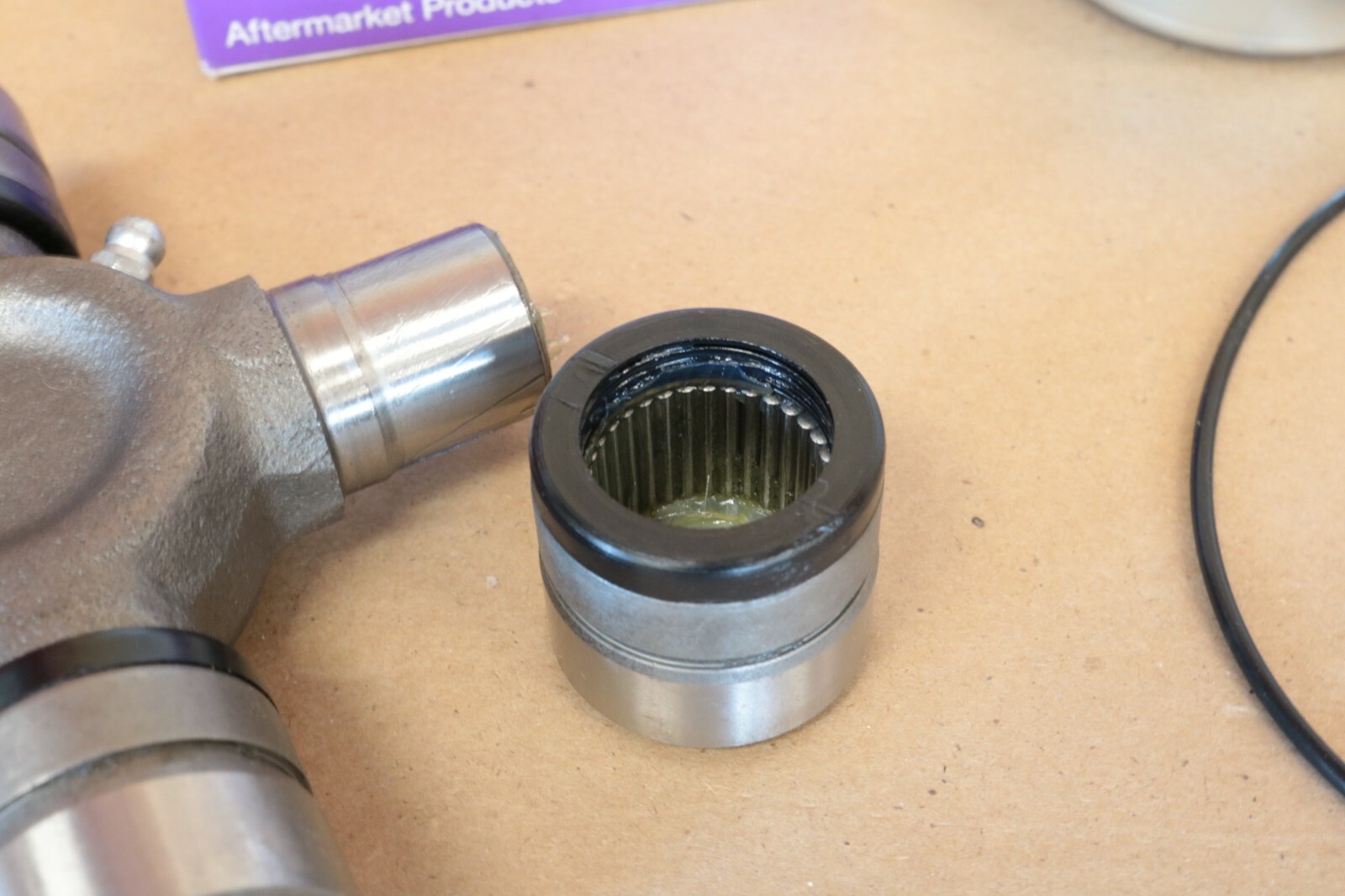 2016-2023 Ford F250 F350 4x4 Front Axle Shaft Seal And Greaseable U Joint Kit