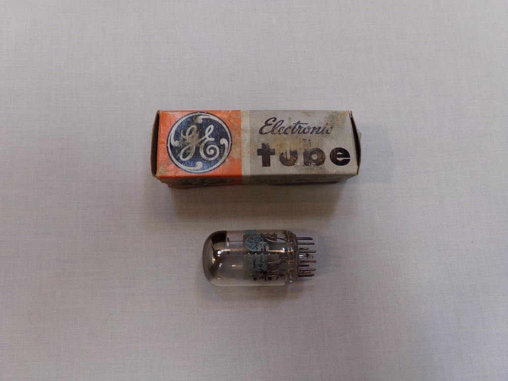 GE Electron Tube / Fuse - 8BU11 - (MyNote) B2